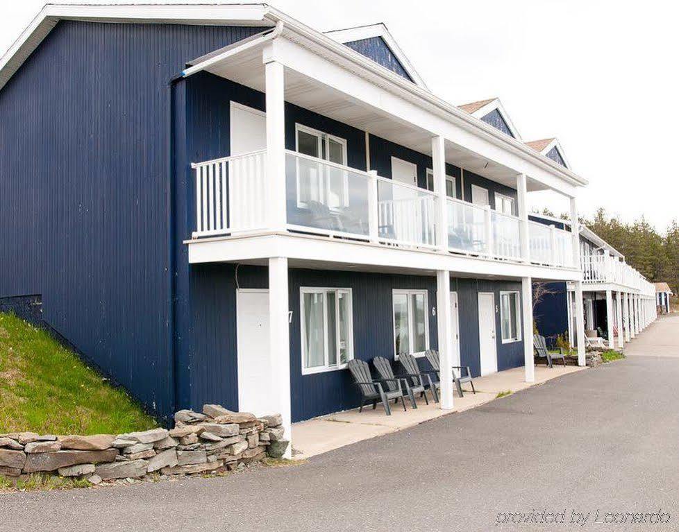 The Iona Heights Inn Esterno foto