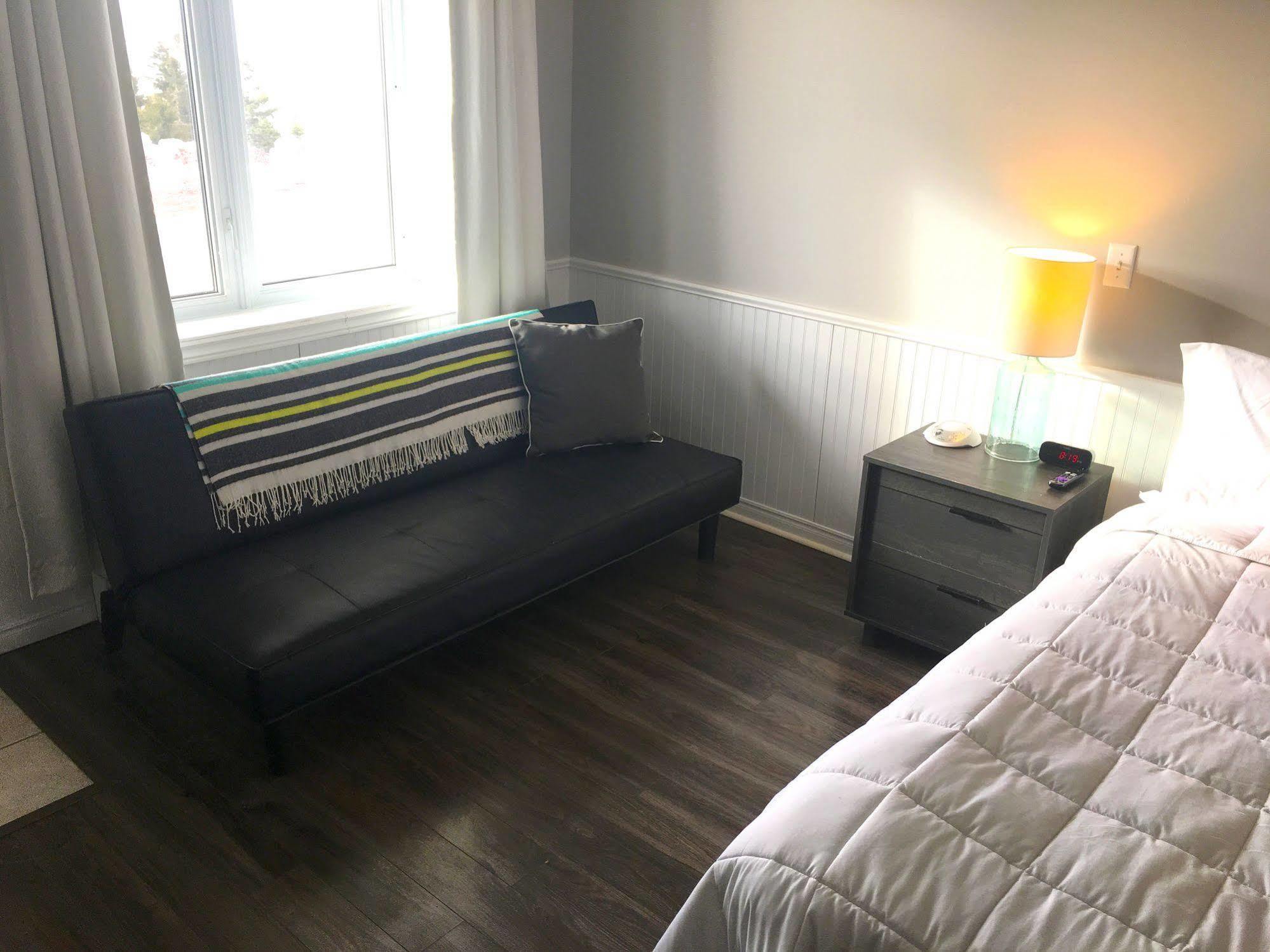 The Iona Heights Inn Esterno foto